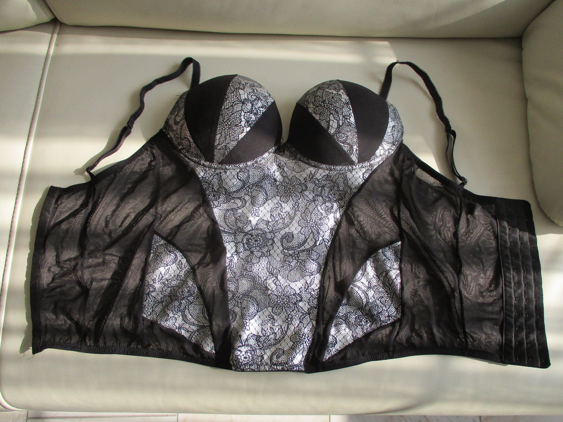 Altra biancheria intima: Neuer Bustier – Nuovo (secondo la descrizione) da Zürich venduto da elena_99