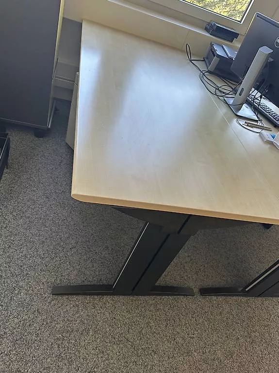 Scrivanie: Large Office desk – Nuovo (secondo la descrizione) da Wettingen venduto da Violete01