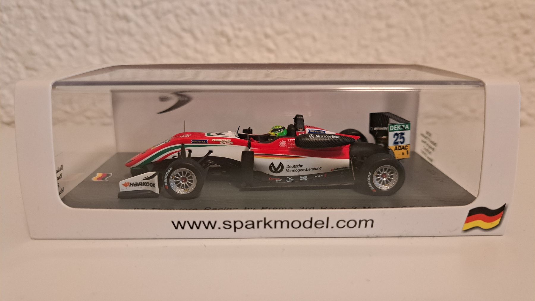 Spark Modellautos: Mick Schumacher Formel 3 Modellauto - Monza GP 2017 Limited – Neu und originalverpackt aus Wetzikon ZH von ICEONE_
