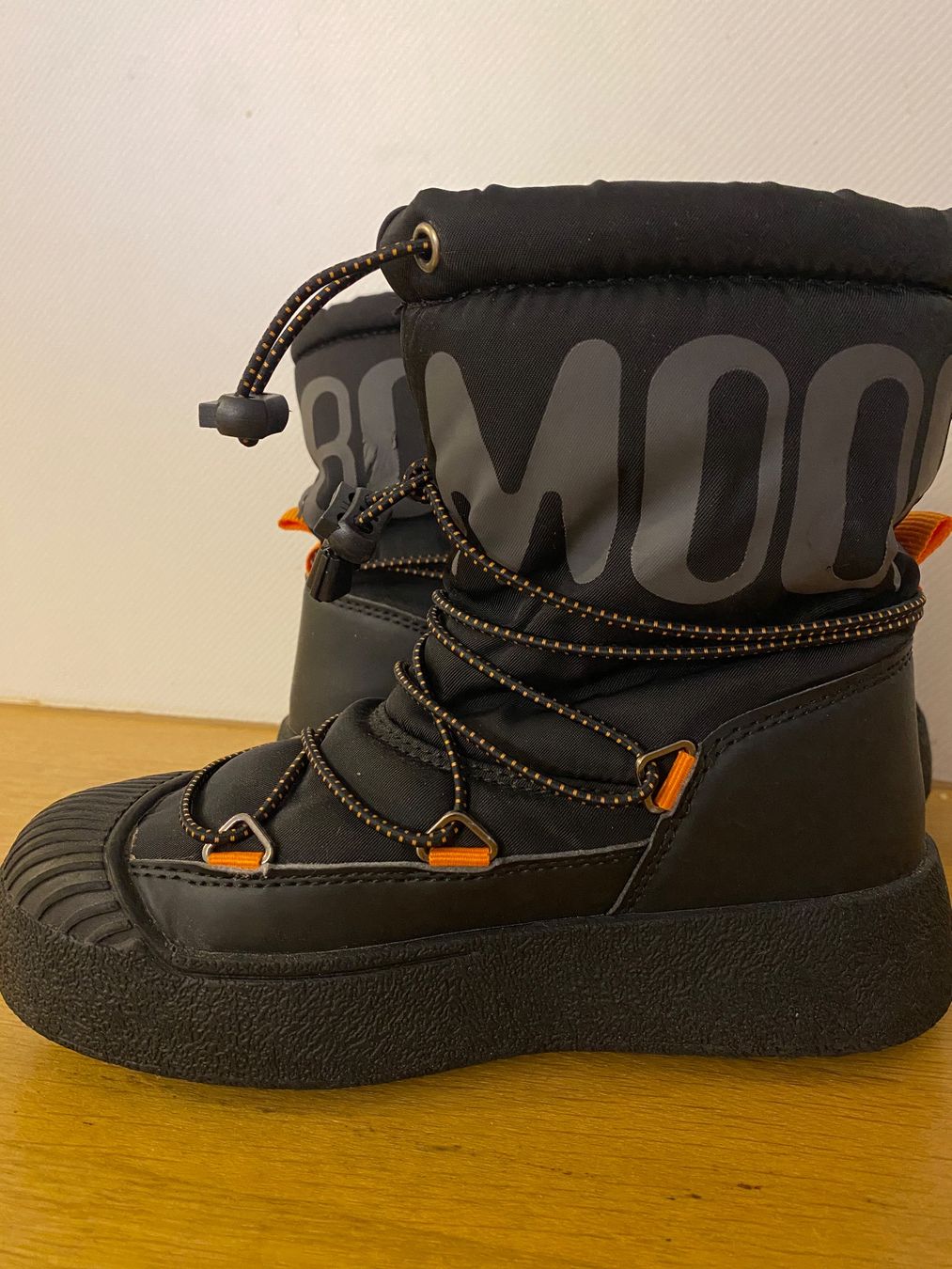 Moon Boot Scarpe per ragazzi: Moon Boot für Jungs – Usato da Solothurn venduto da dre_sw9v