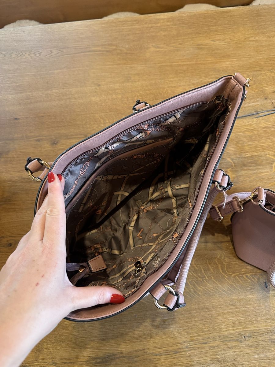 Sacs femmes: Handtasche – D'occasion à Leimiswil par pet_l6tl 2