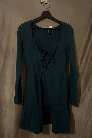 Kleid Dunkelgrün mit Schnürung