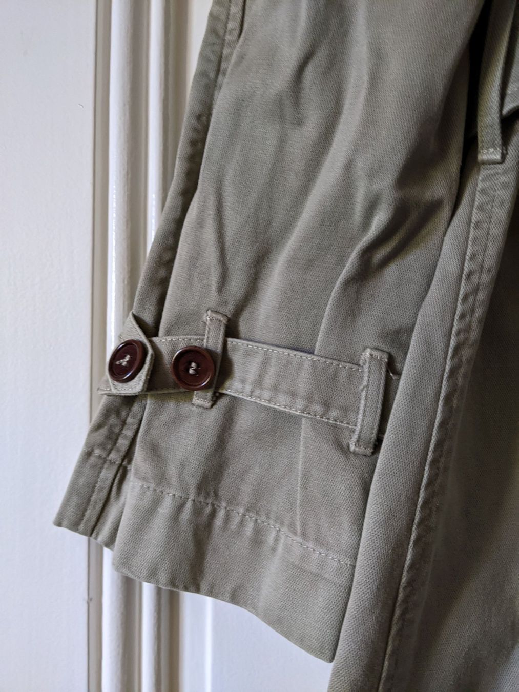 Isabel Marant Cappotti: ISABEL MARANT : Trench vert pâle 36 – Usato da Petit-Lancy venduto da lilycerise 4