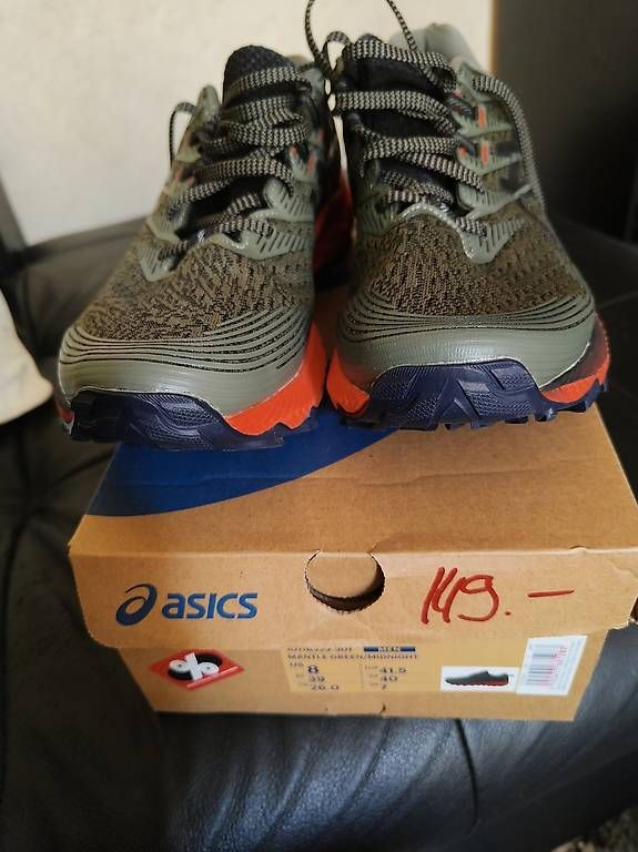 Scarpe da uomo: Chaussures Asics  neuves – Usato da Lausanne venduto da Gls_j