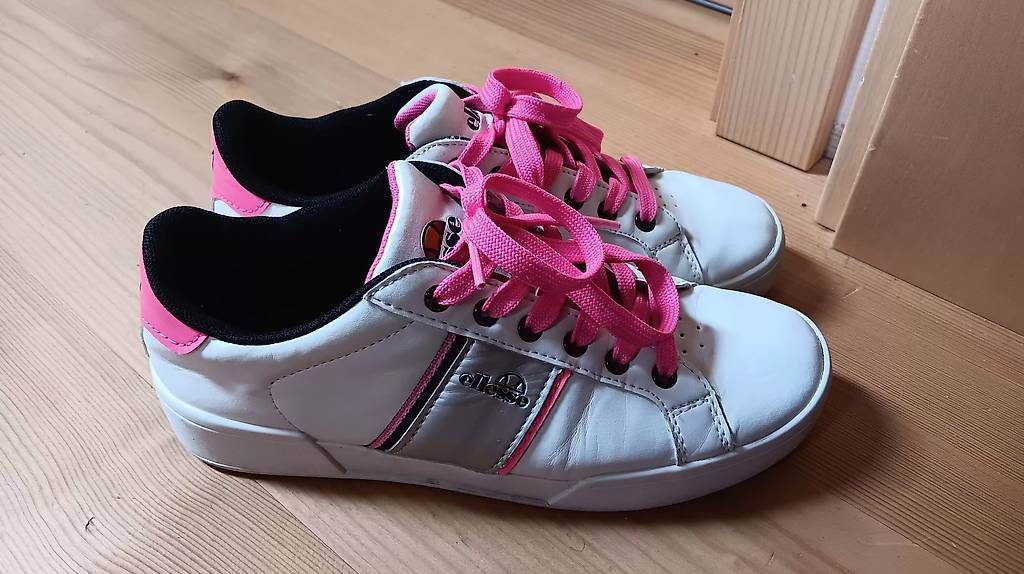 Scarpe da donna: Ellesse Sneaker – Usato da Schüpfheim venduto da pepper03 2