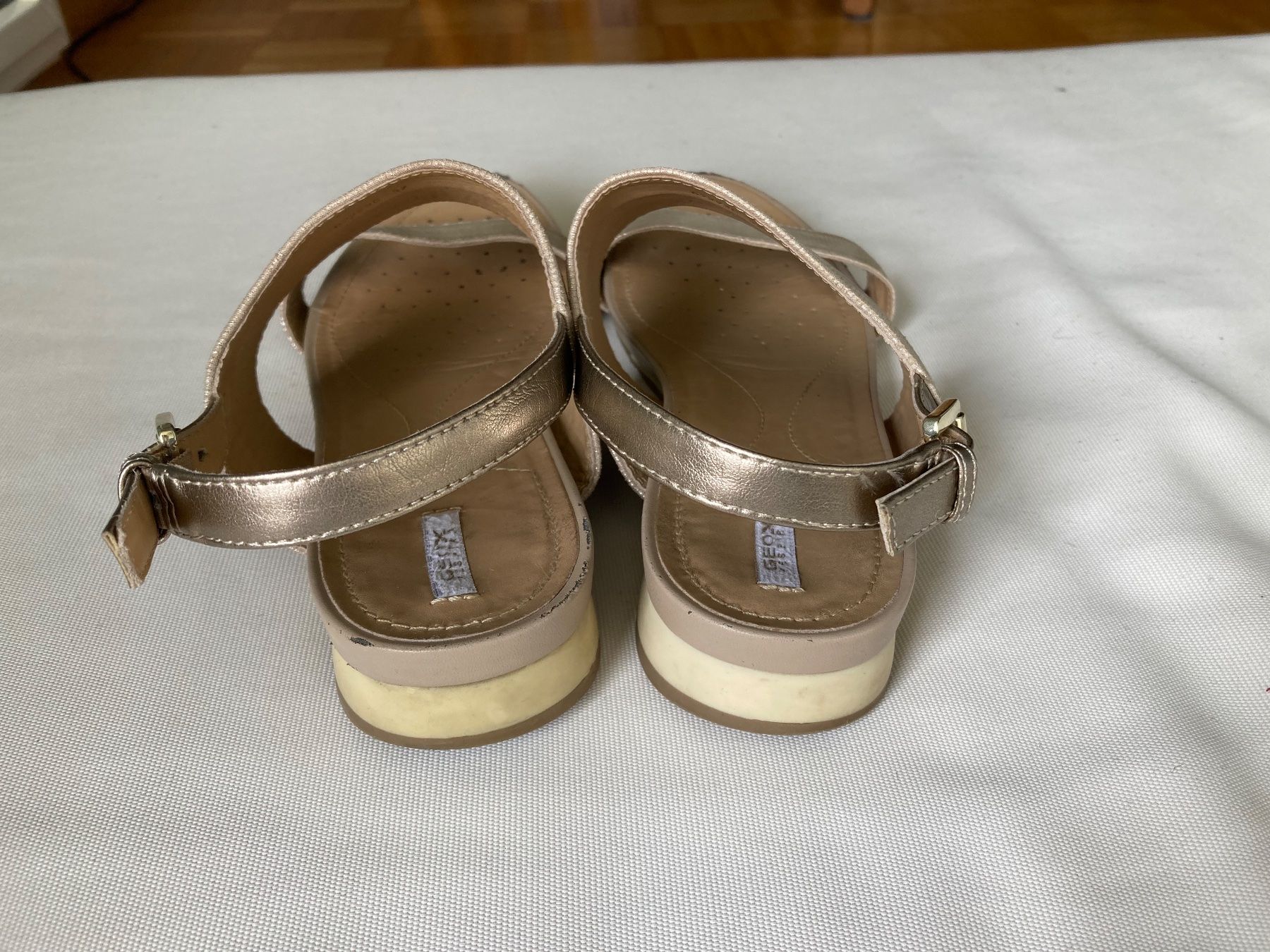 Geox Scarpe da donna: GEOX Sandalen Gr. 37 – Usato da Küsnacht ZH venduto da PLZoll 3
