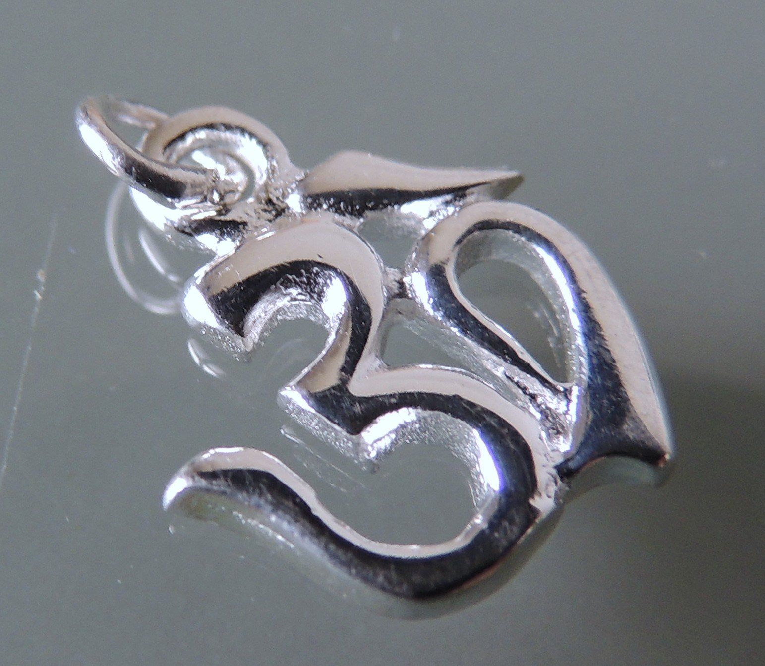 Ciondoli: OM Silber 925 Anhänger 15 x 11 mm – Nuovo e nell'imballaggio originale da Waldenburg venduto da schaller707