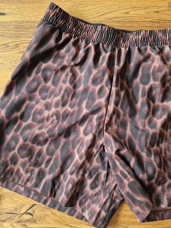 Adidas Shorts Leopardenmuster