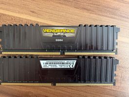 DDR4 2x8 GB Corsair Vengence LPX