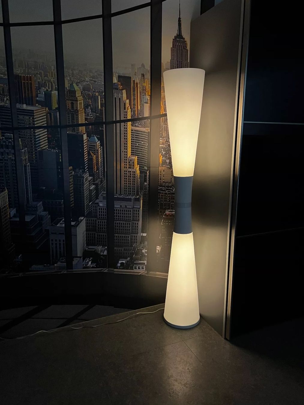 Lampen: lampe halogène sur pied – Gebraucht aus Corsier GE von ver_ywn5 1