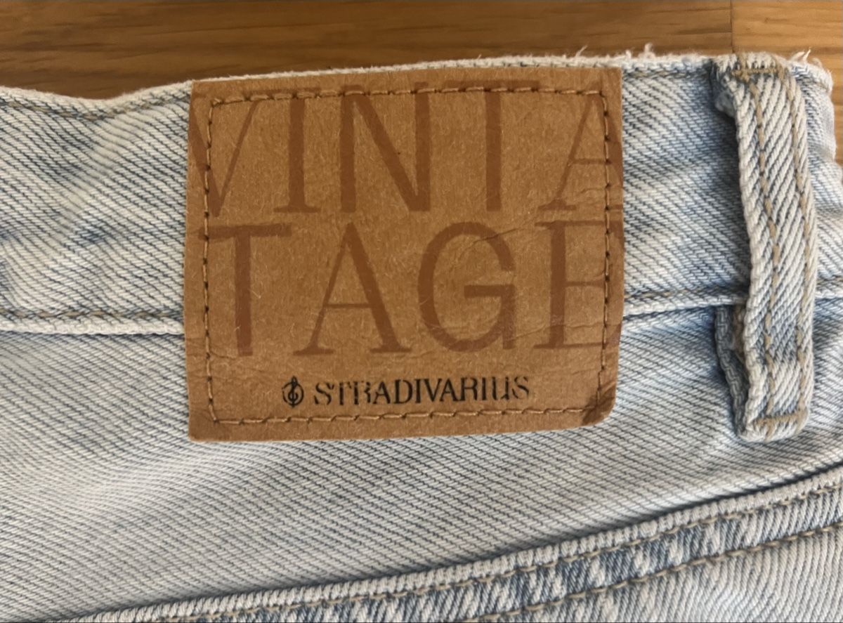 Stradivarius Jeans: Vintage Shorts – Nuovo (secondo la descrizione) da Weiach venduto da deb_7zrg 2