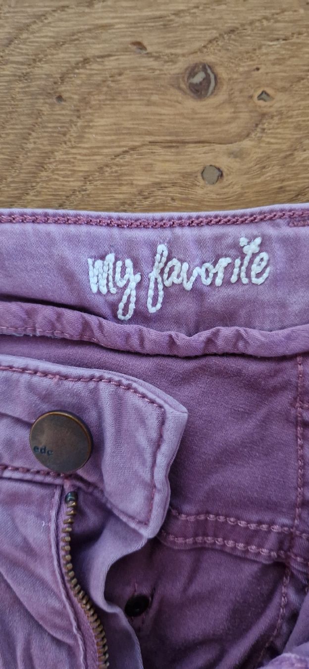 Esprit Pantaloni: Schöne Hose von Esprit – Usato da Grosswangen venduto da iranki80 2