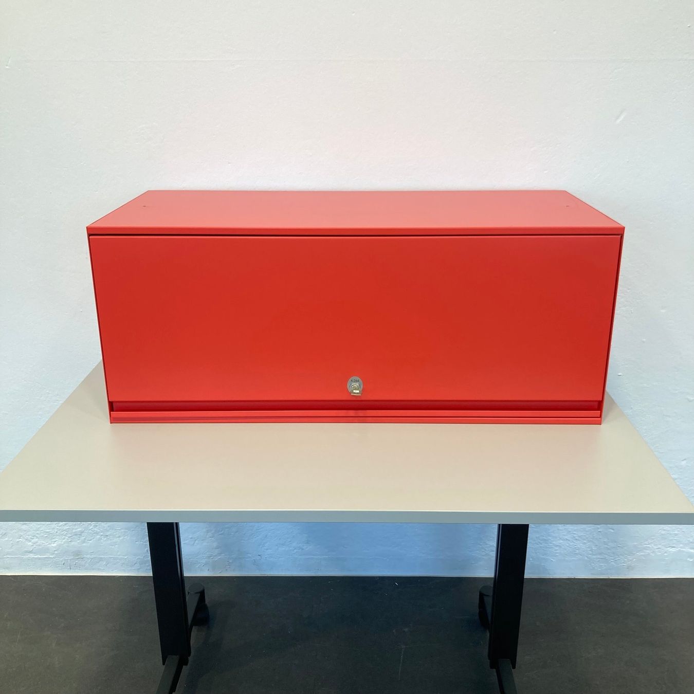 Lista Armadi: Lista Office LO Locker Modul Hellrot mit Schlüssel – Usato da Schönenwerd venduto da mcofficeshop