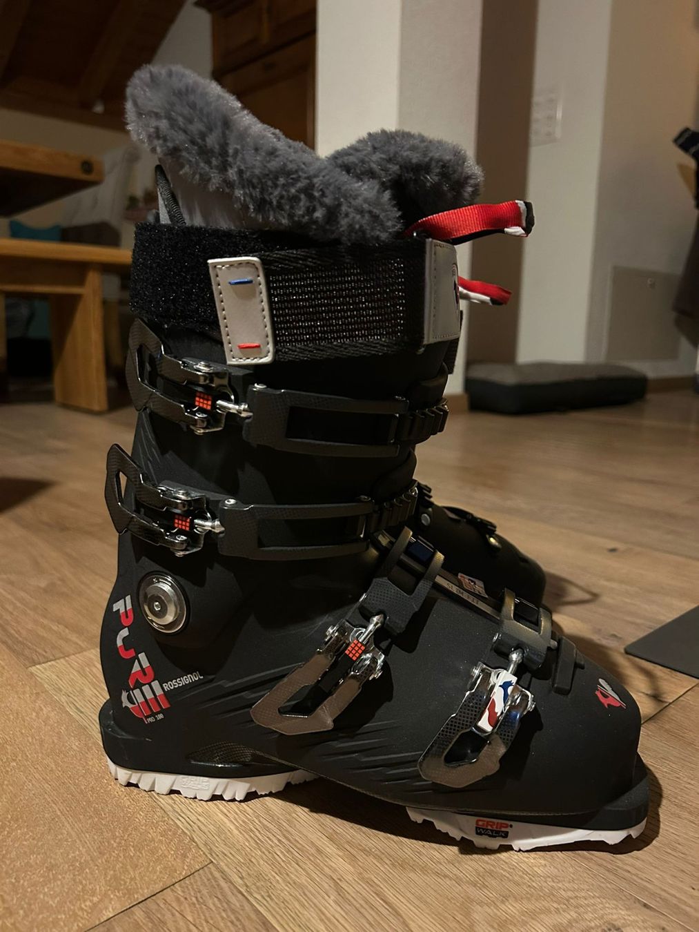 Rossignol Scarpe da donna: Rossignol Skischuhe Damen – Usato da Müllheim Dorf venduto da Liv00