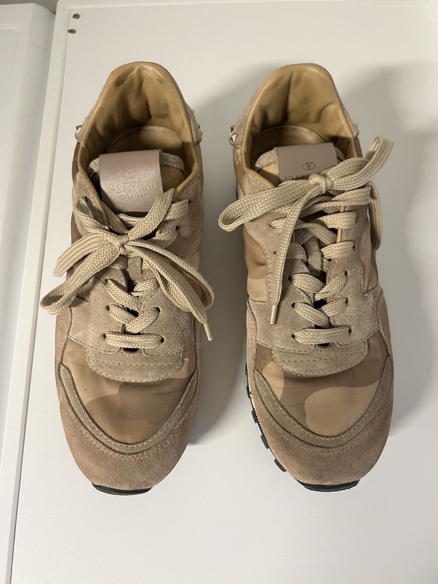 Valentino Scarpe da donna: Sneaker Valentino Rockstud 37 – Usato da Bissone venduto da val_crd9