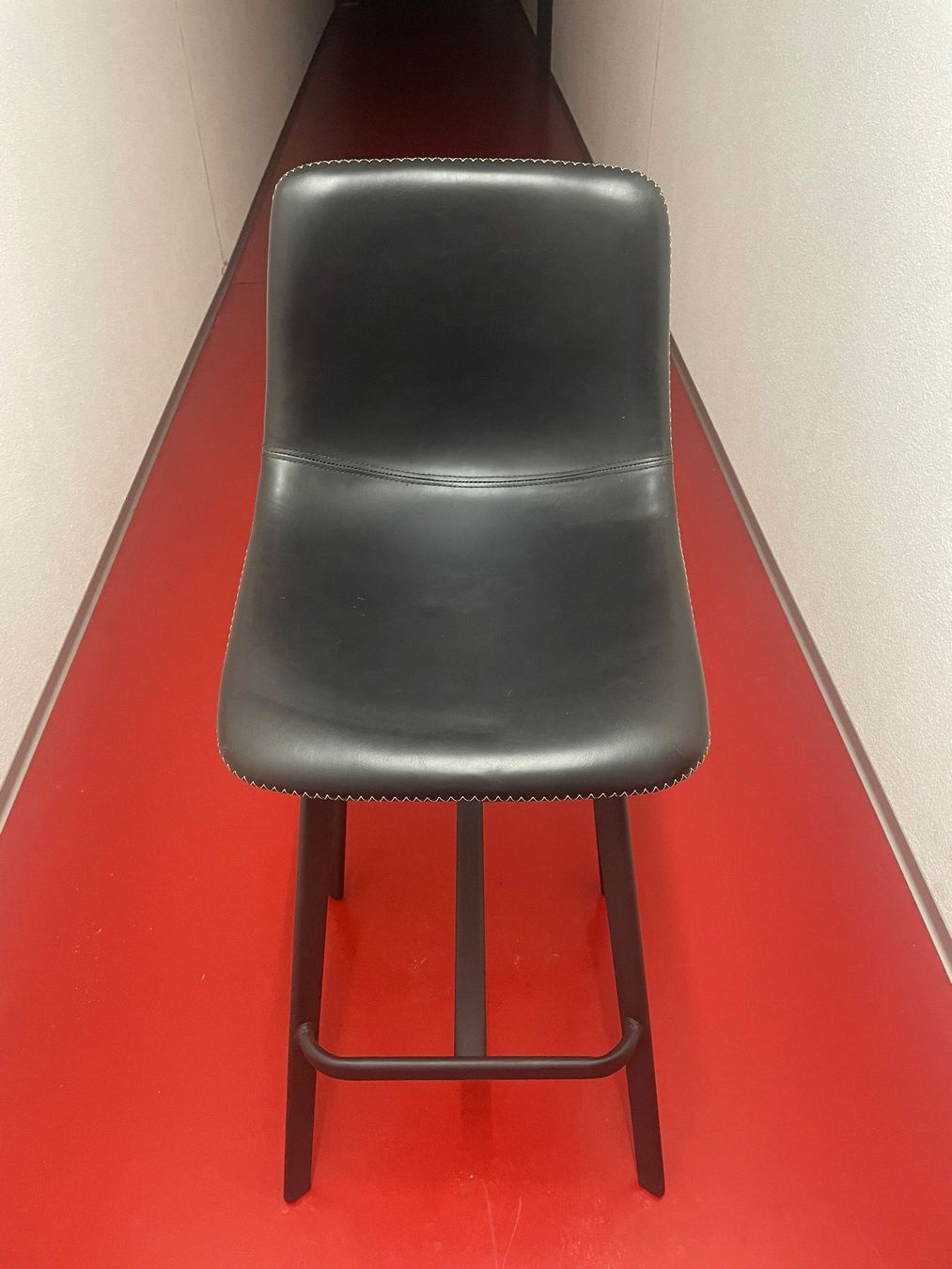 Sgabelli: 2x BARHOCKER in Textil Schwarz – Usato da Ennetbaden venduto da Foxtasy
