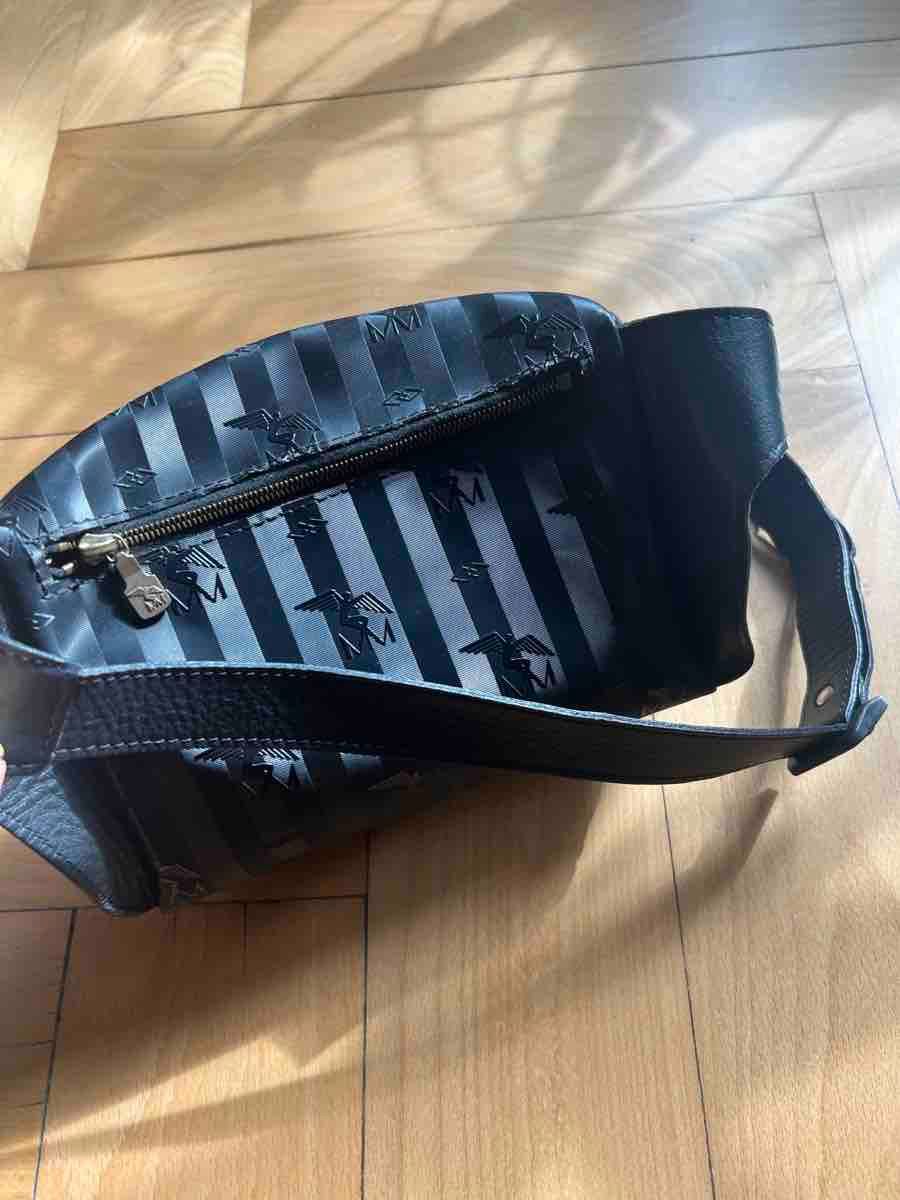 Maison Mollerus Taschen für Damen: Maison Mollerus Bauchtasche schwarz – Gebraucht aus zürich von Chispazo 2