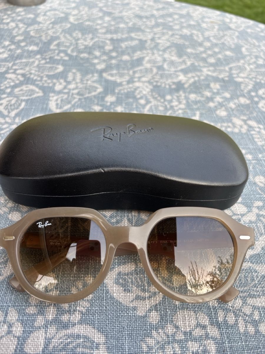 Ray-Ban Occhiali & Lenti: Lunettes de soleil Ray-Ban Beige – Usato da Chêne-Bougeries venduto da Bambideluxe