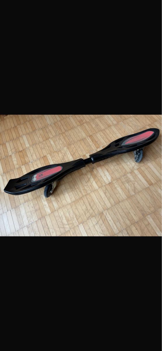 Veicoli per bambini: Waveboard für Kinder schwarz-rot – Usato da Arlesheim venduto da Thierrino 1
