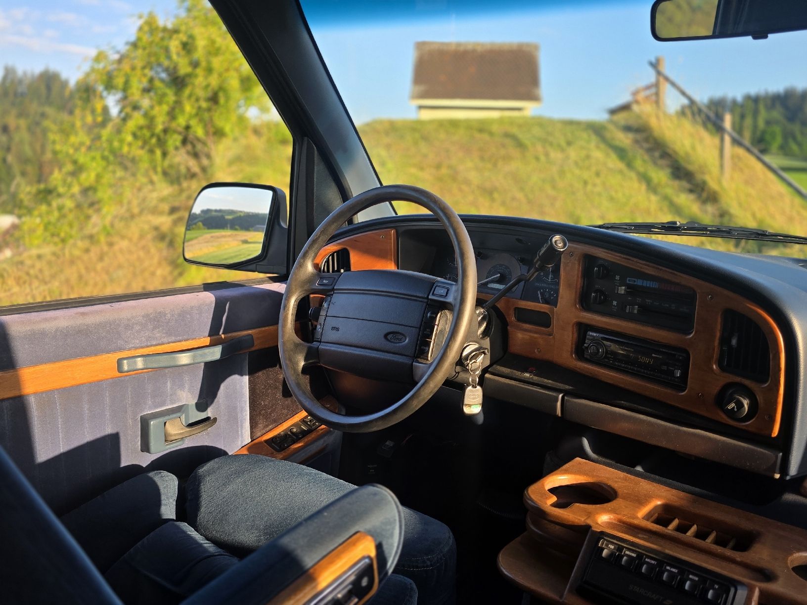 Ford (Usa) Autos: Ford Econoline V8 – D'occasion à Pieterlen par LeroyClassicMotors 6
