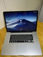 MacBook Pro 17" (Early 2011, 2.2 Ghz) | The Legend ;)