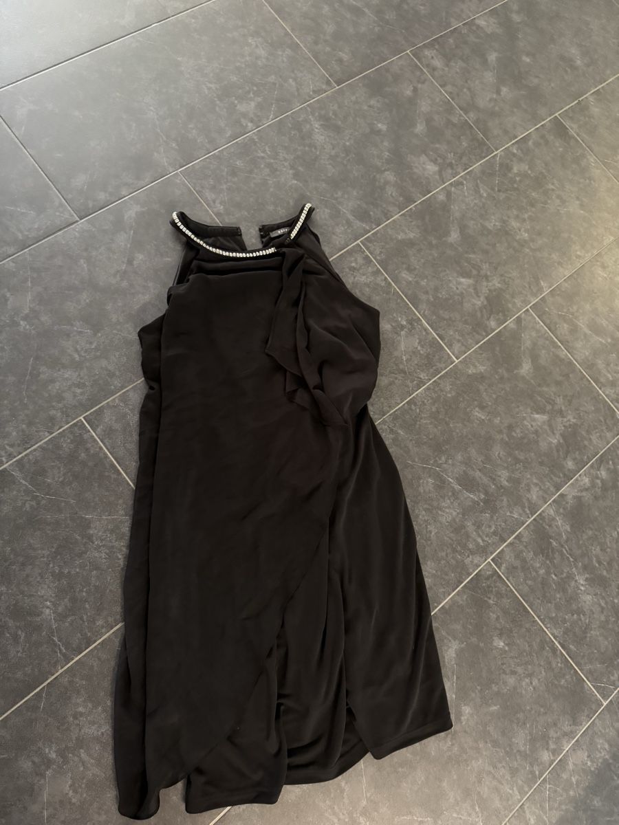 Lotti di vestiti: Markenkleider Packet Gr.S/M – Usato da Rotkreuz venduto da emu72 2