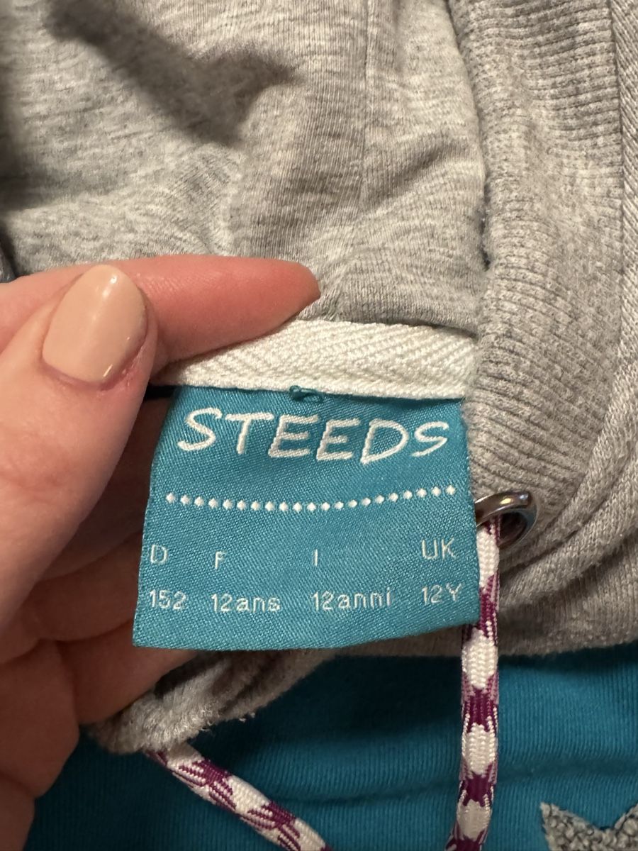 Maglioni & Felpe: Steeds Hoodie Reitpullover Mädchen Gr. 152 – Usato da Malans GR venduto da leo_mz7w 1