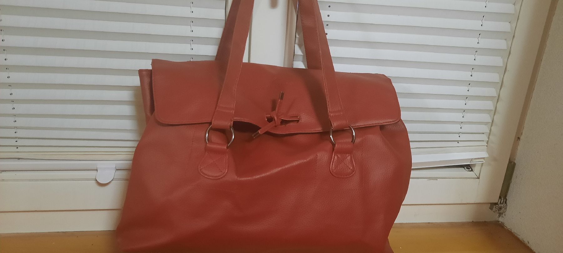 Taschen für Damen: DANIEL HECHTER TASCHE ROT – Gebraucht aus Turbenthal von tirare 1