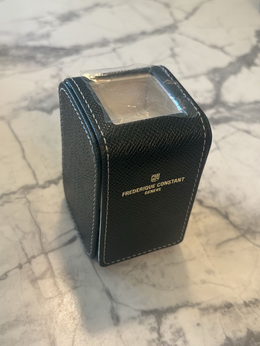Frederique Constant Orologi: Frederique Constant Watch Box Green Leather New – Nuovo e nell'imballaggio originale da Genève venduto da Watchaddict16
