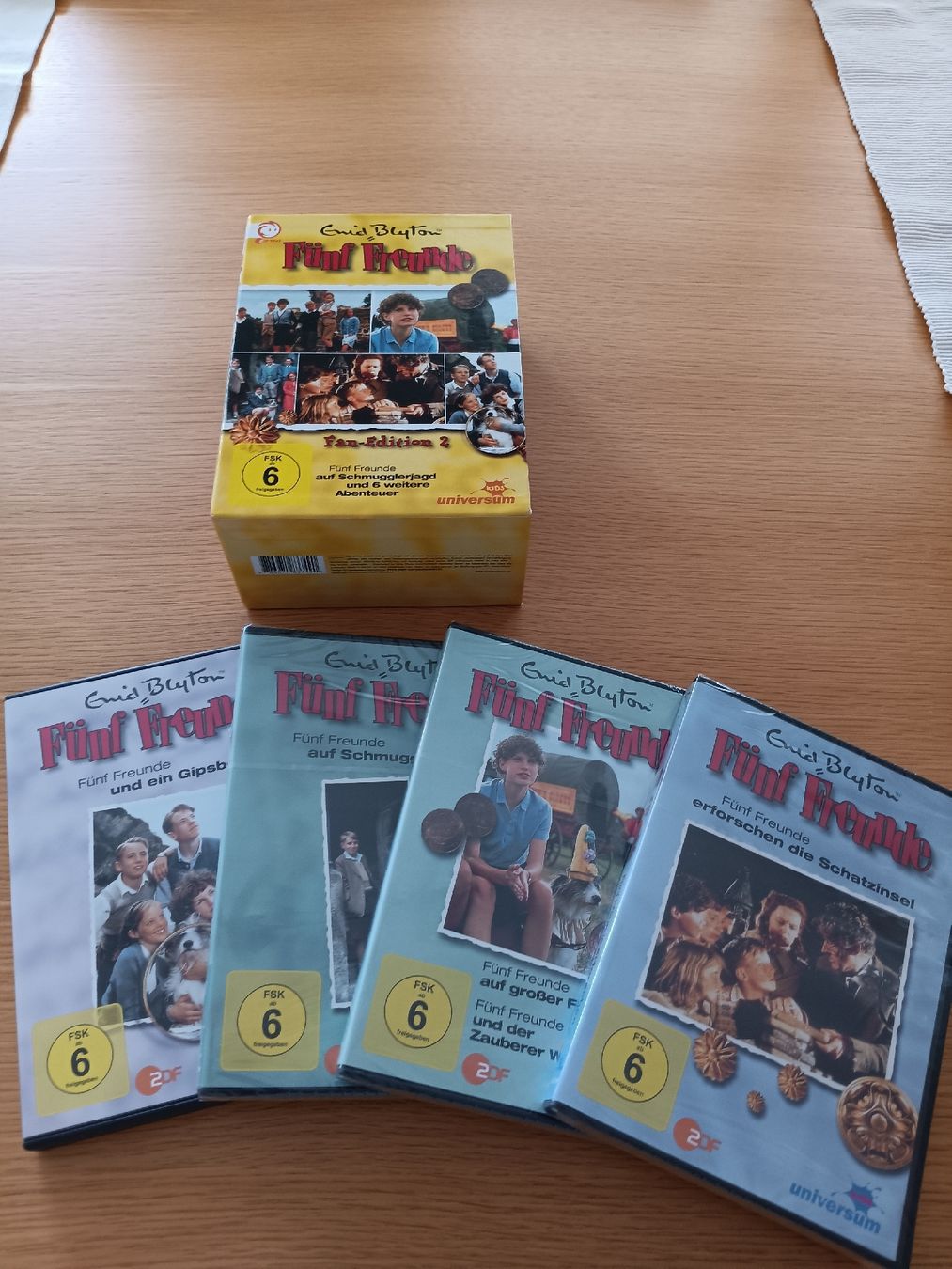 Tutti i DVDs: 4 DVDs Fünf Freunde Abenteuer Box Set – Nuovo (secondo la descrizione) da Stansstad venduto da leoni66