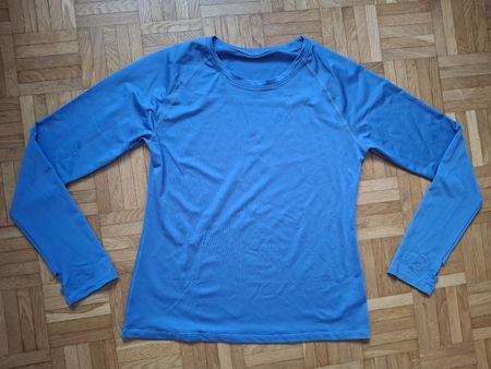 Haut de sport manches longues bleu