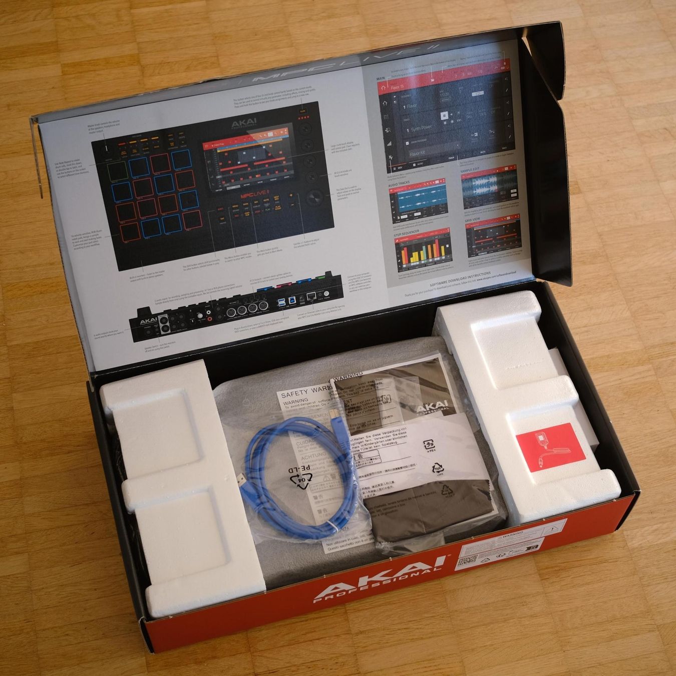 Akai Instruments de musique: MPC Live 2 – Neuf (Voir description) à Zürich par isa_s8tm 1