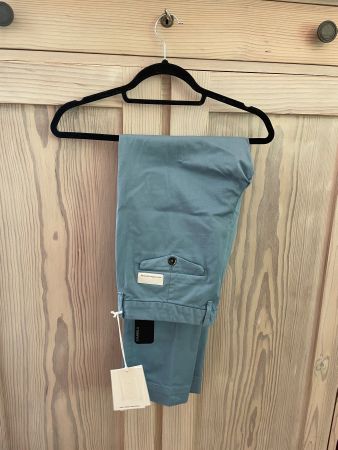 Neu Chino seeblau von Daniels, 28