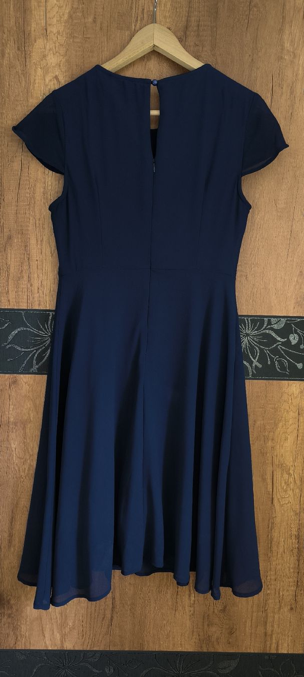 Vestiti: Elegant navy blue dress – Usato da Bern venduto da mar_xn6k 1