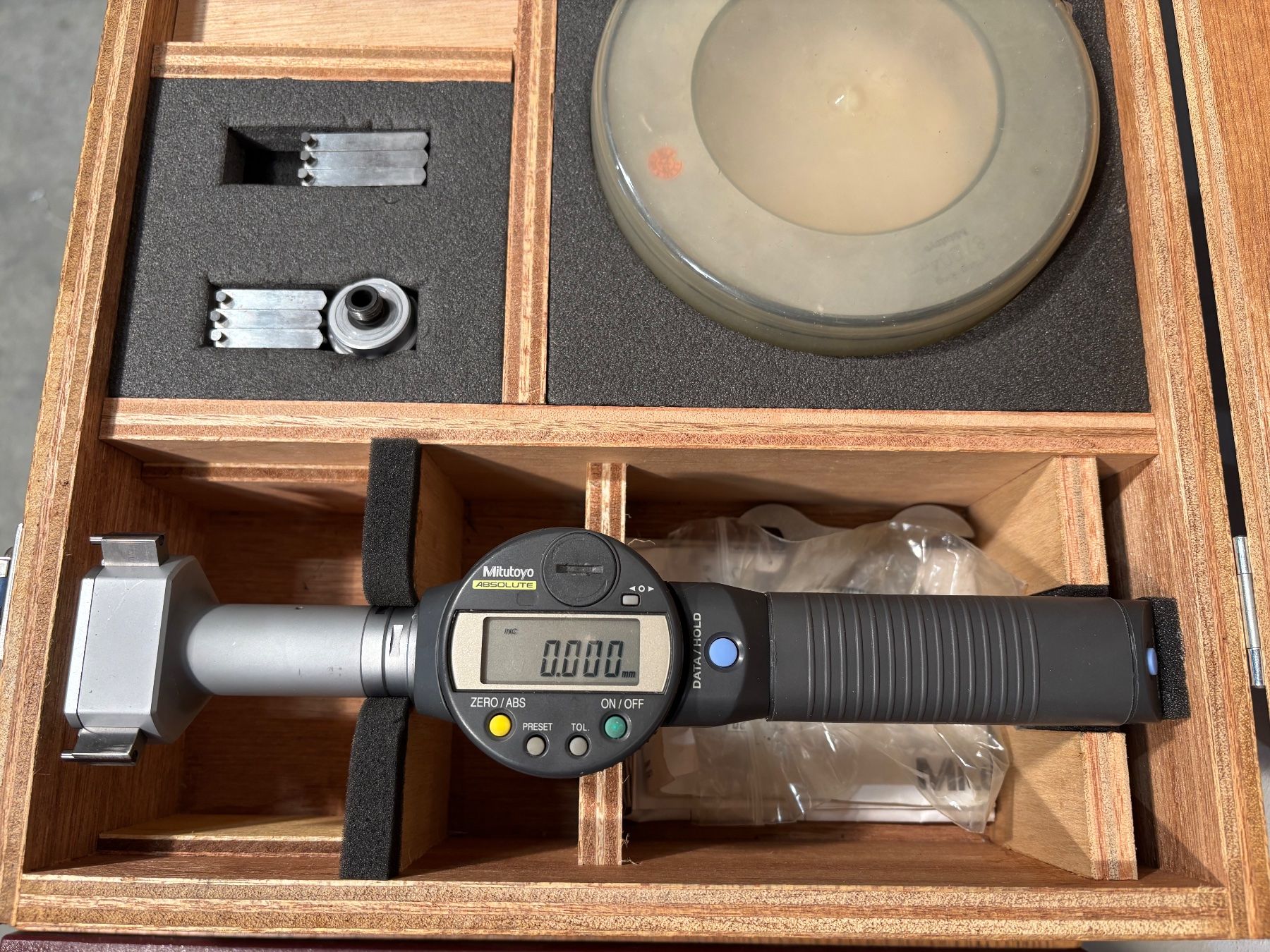 Mitutoyo Misurare: Mitutoyo Absolute Innenmessgerät, Innenmikrometer 50-100 mm – Usato da Winterthur venduto da ReUse_Baumarkt 4