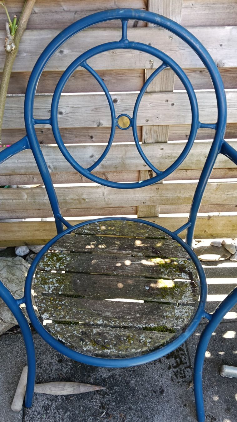 Set di tavolo e panche: Gartenset, 2 Stühle, 1Tisch,  shabbychic – Usato da Steffisburg venduto da tut_s28q 3