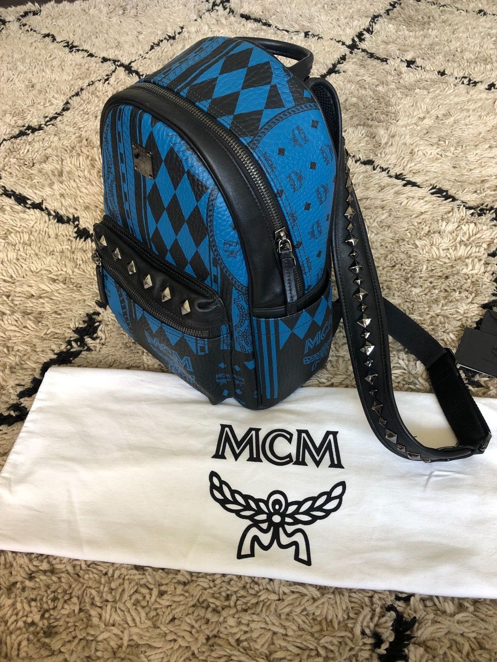 Mcm Zaini: Original Mcm Stark Baroque Print Rucksack Leder – Usato da Buchs ZH venduto da crazyhandbaggirl123 2