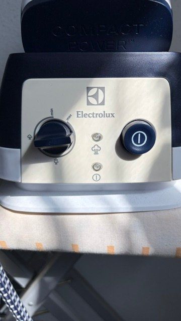 Electrolux Ferri da stiro: Bügeleisen  Dampfstation – Nuovo (secondo la descrizione) da Rickenbach Sulz venduto da sonerela 3