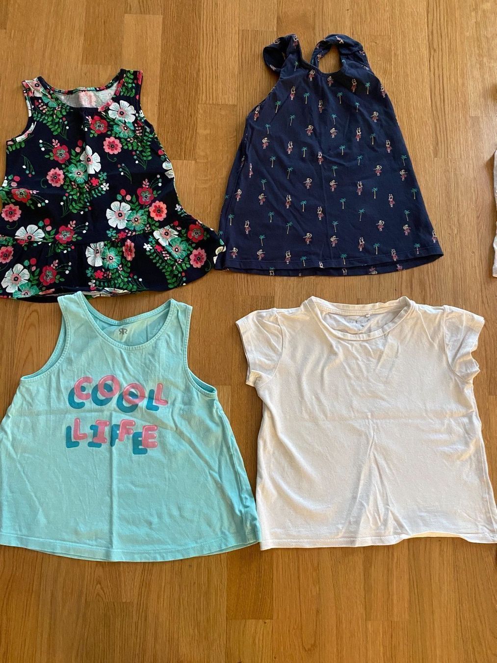 Lotti & Set di vestiti: Kleiderpaket Mädchen 110/116 – Usato da Winterthur venduto da Baby117 1
