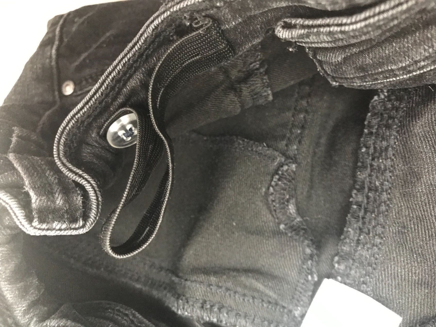 Hosen: Jeans Hose schwarz Gr.152 – Gebraucht aus Wädenswil von JJ15 3