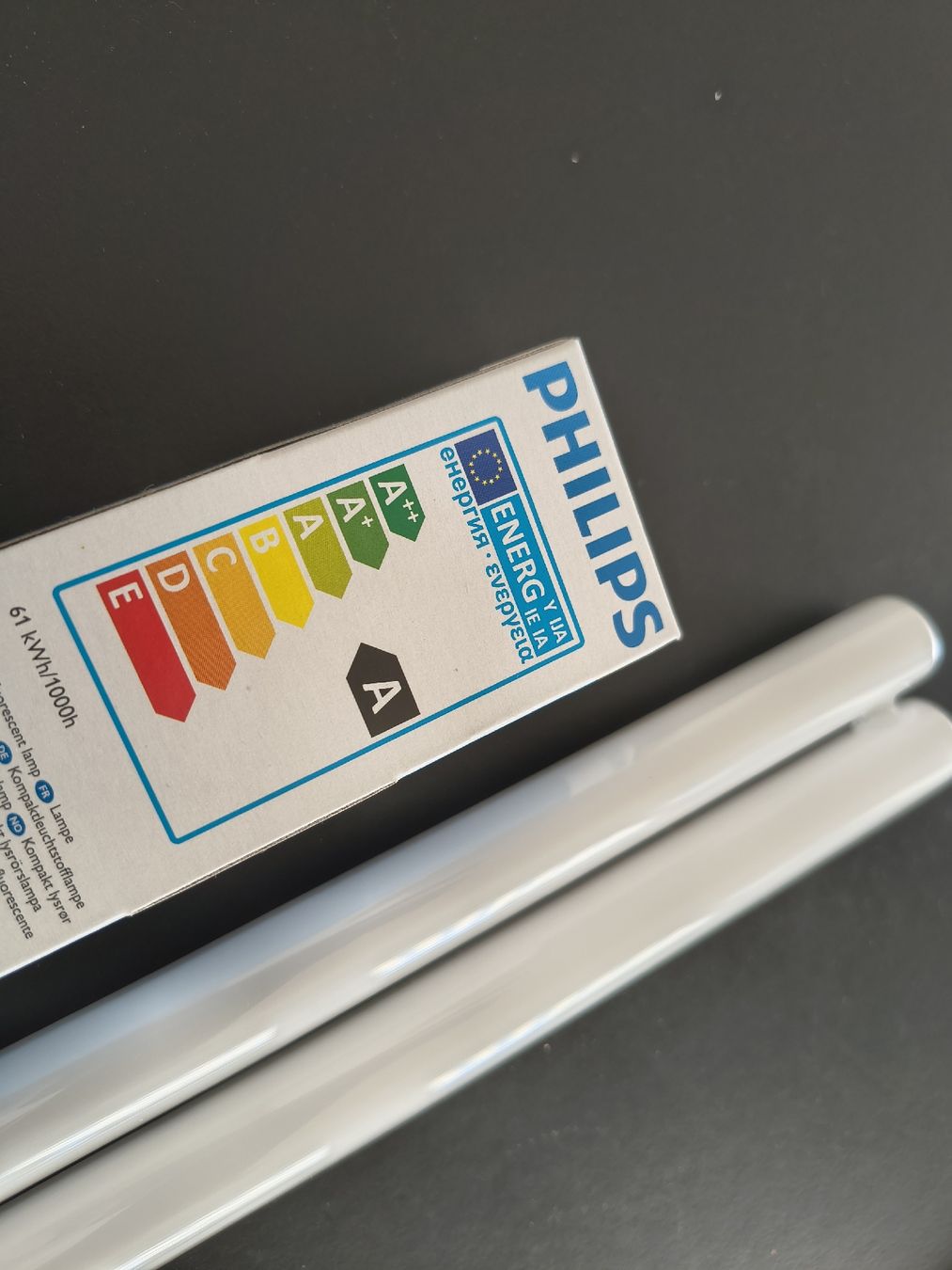 Philips Lampadari & plafoniere: PHILIPS 830 Leuchstoffröhren – Nuovo e nell'imballaggio originale da Oberglatt ZH venduto da ang_7znb 2