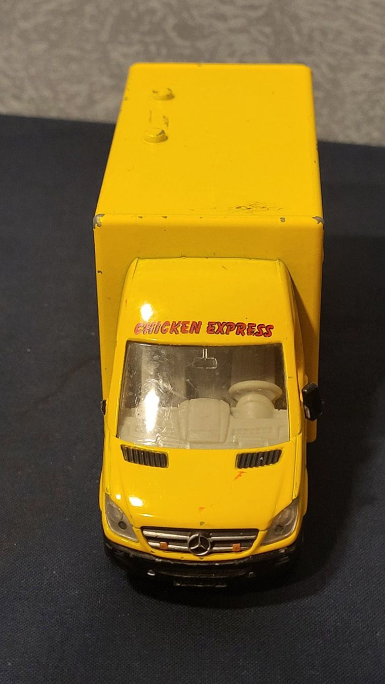 Siku Spielzeuge: Siku Lieferwagen "Chicken Express" – Gebraucht aus Uster von gurust 2