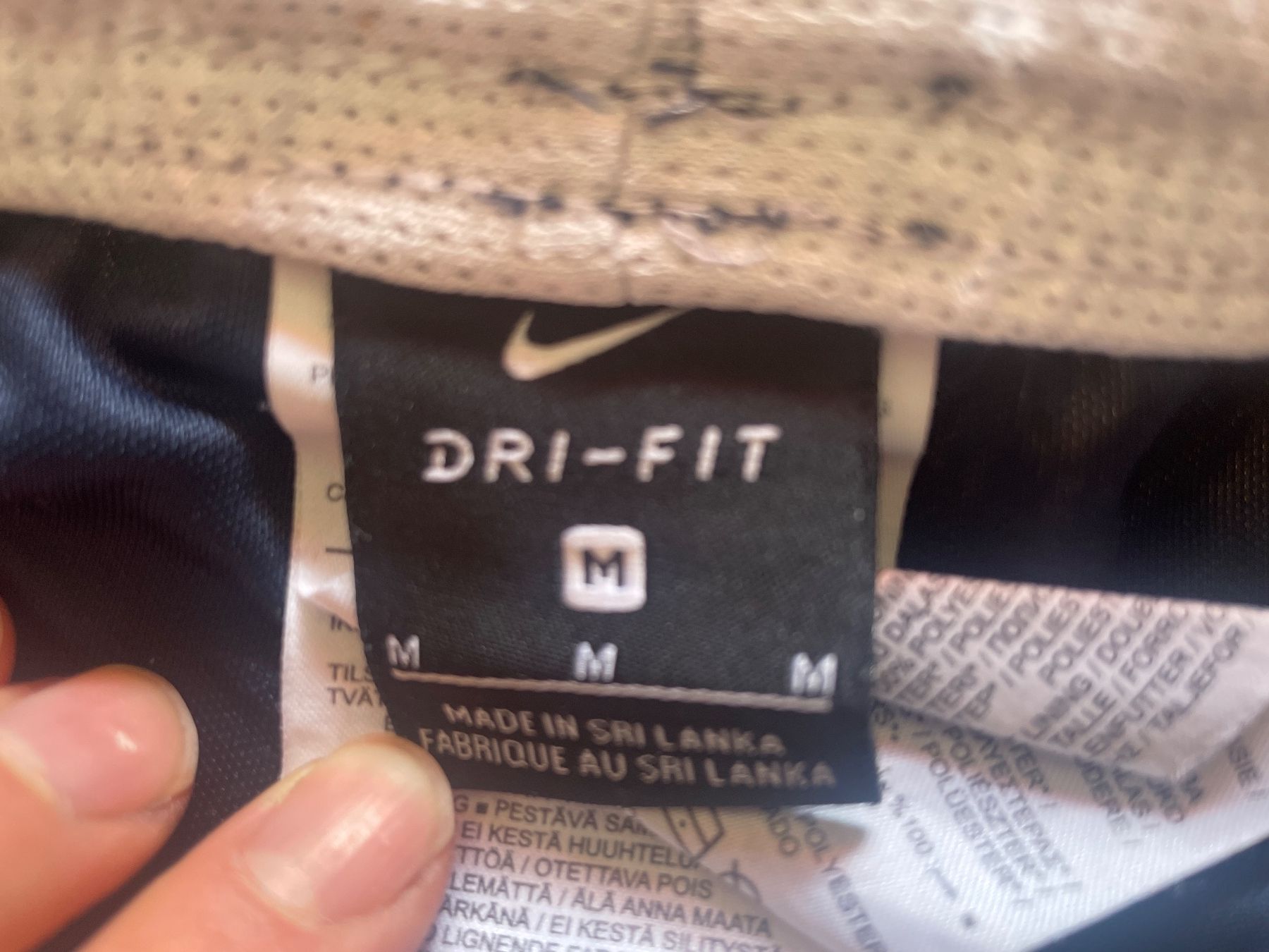 Nike Pantaloni: Nike Shorts – Usato da Zürich venduto da ele_n2mn 1