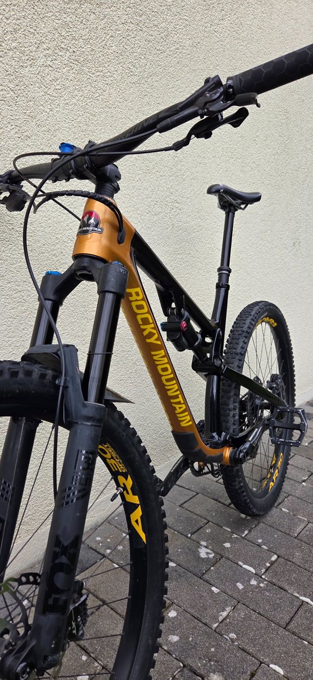 Rocky Mountain Bicycles Velos: Rocky Mountain INSTINCT CARBON 70 BC EDITION – Gebraucht aus Worb von Soan67 2