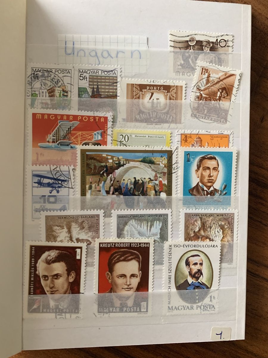 Album: Briefmarken alt aus der ganzen Welt – Usato da Opfikon venduto da BananaGio01