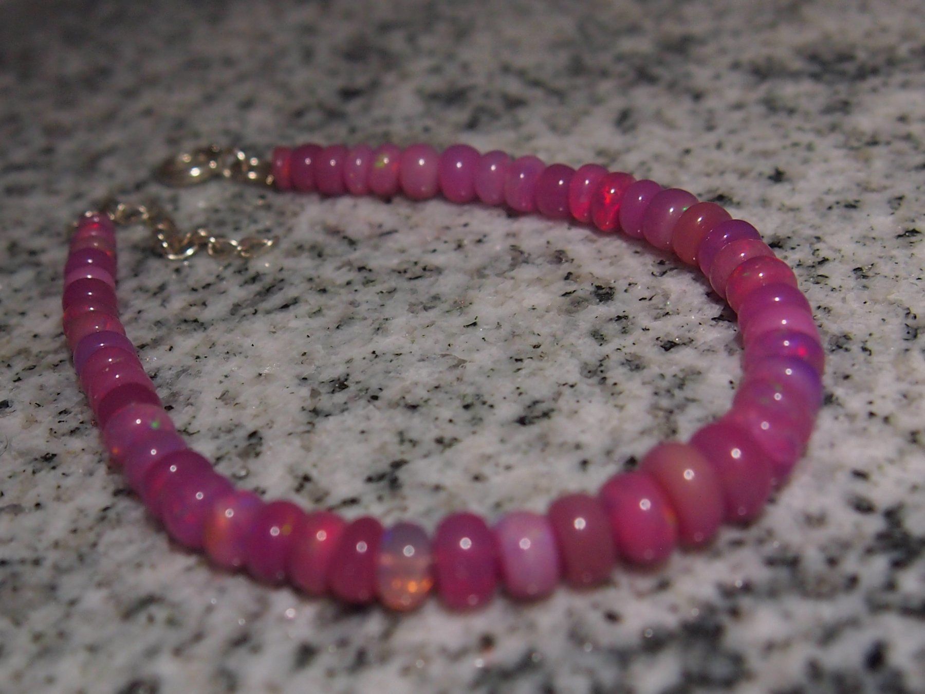 Bracciali & Braccialetti: Arm- oder Fusskette aus schönsten rosa Feueropalen! – Nuovo e nell'imballaggio originale da Reinach BL venduto da rumablum 2