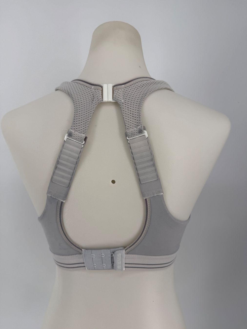 Altra biancheria intima: Shock Absorber Sport BH Grau 75C – Usato da Auenstein venduto da moin. 2