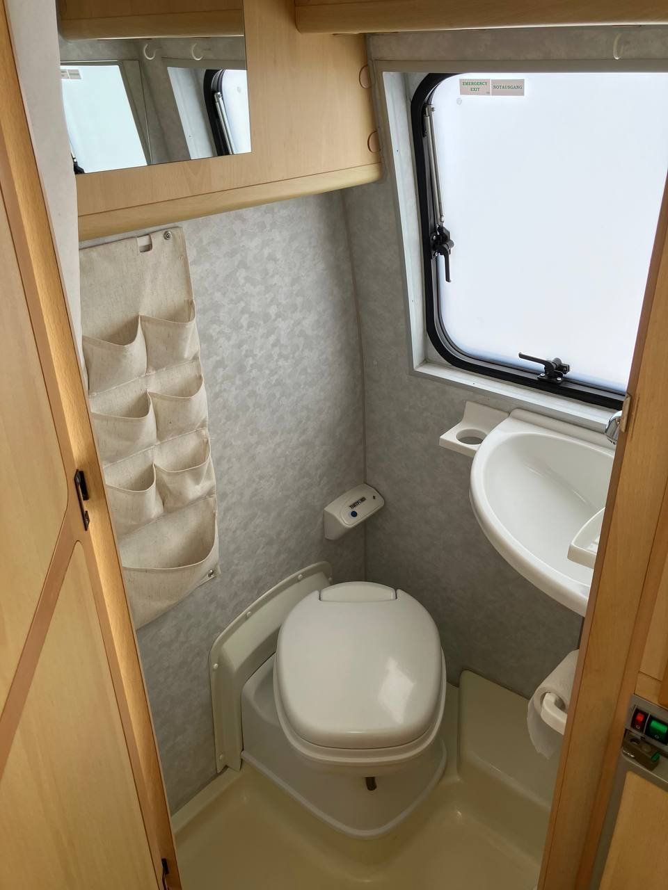 Adria Veicoli da campeggio: Fiat Ducato Adria Sea Sloop 2.3Jtd – Usato da Tamins venduto da t2fahrer 5