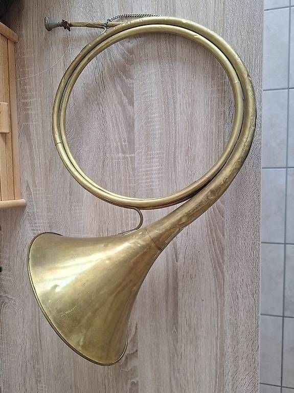 Strumenti musicali: Cor de chasse – Usato da La Chaux-de-Fonds venduto da Riquet2300 1