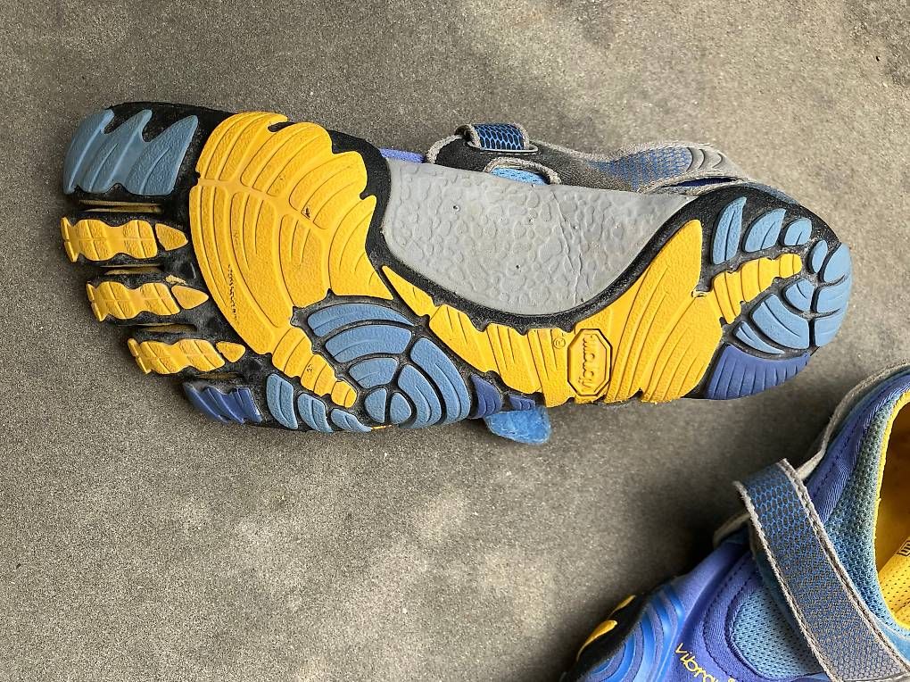 Vibram Scarpe da uomo: Barfussschuhe Fivefingers Vibram, 37 – Usato da Männedorf venduto da Elstar12 2